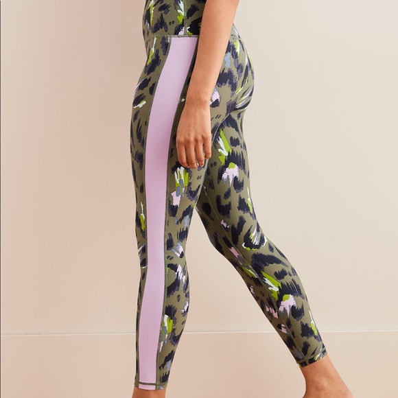 American Eagle Outfitters Pants - Aerie Move High Waisted Track 7/8 Leggings